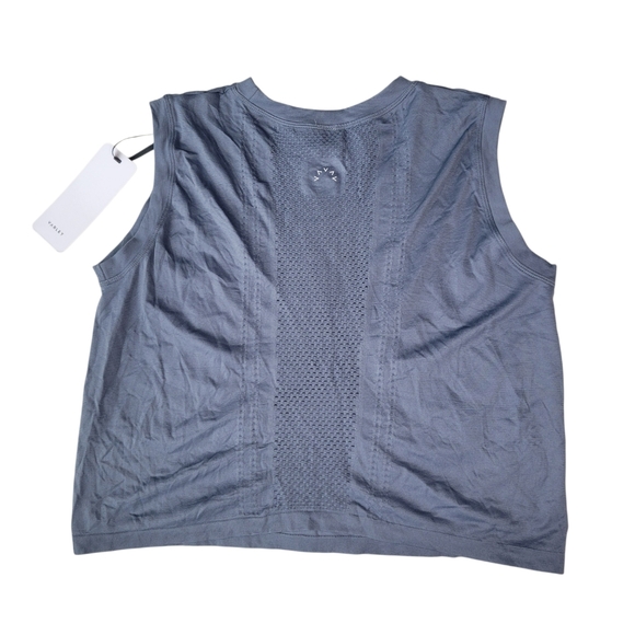 Varley Crestway Tank Blue Gray NWT Size L/XL - Picture 5 of 7